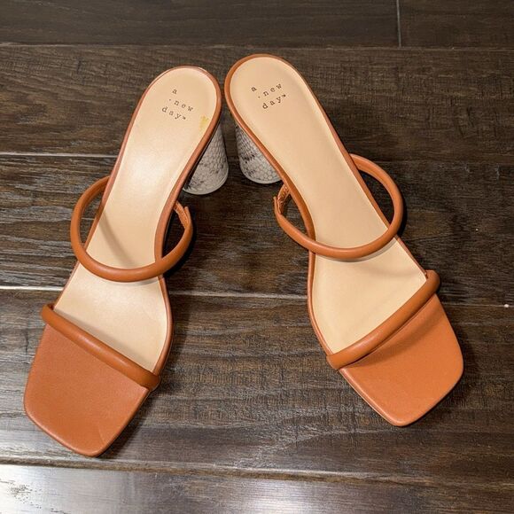 A NEW DAY SANDEL SIZE 12 - Picture 12 of 12